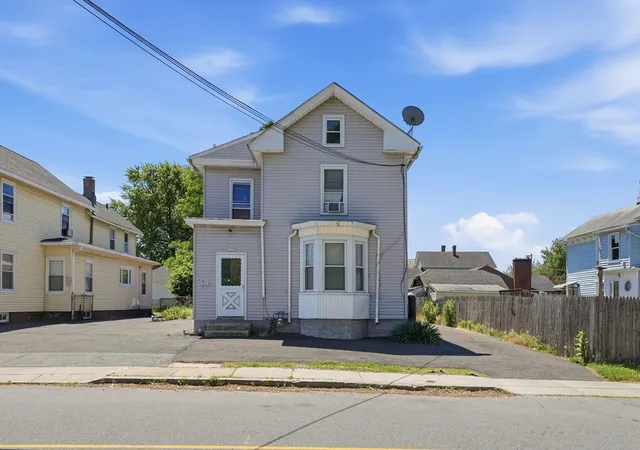 Homes for sale in Chicopee, MA | 90 Walnut St, Chicopee, MA 01020 | MLS# 73537637