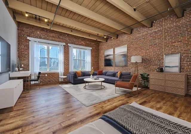 Photo 2 of Condo for sale at 33 Sleeper St #603, Boston, MA 02210 | MLS# 73550636 | Listing updated on 2026-07-19