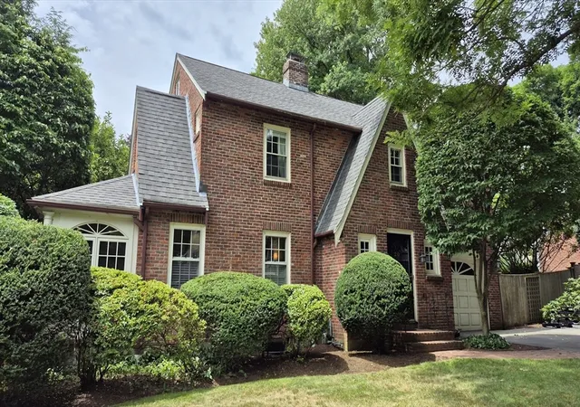 Homes for sale in Wellesley Hills, MA | 20 Shaw Rd, Wellesley Hills, MA 02481 | MLS# 73546159