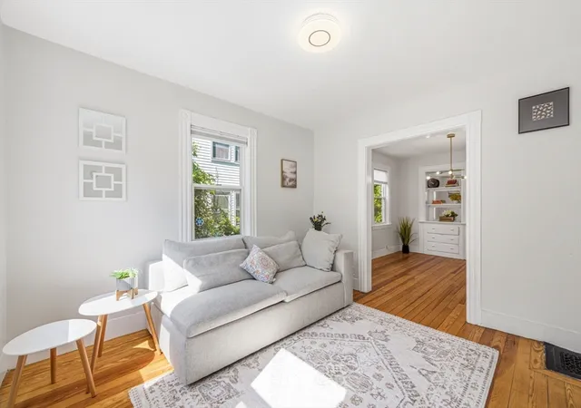 3rd image of 23 Shirley St, Lexington, MA 02421