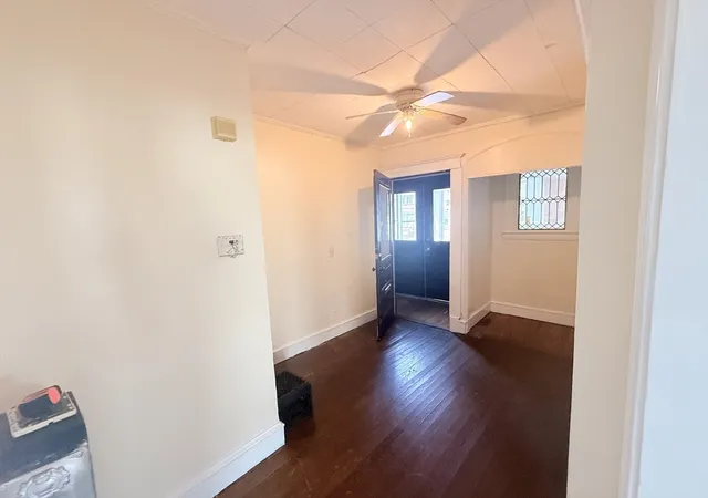 Photo 3 of Sale Pending at 43 Wellington St, Springfield, MA 01109 | MLS# 73565369 | Listing updated on 2026-09-06