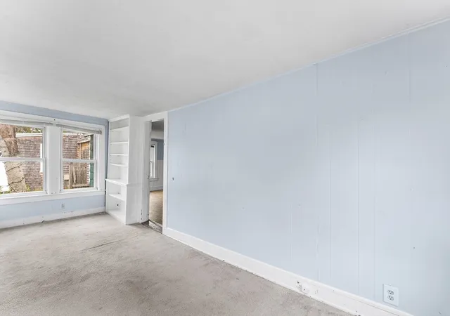3rd image of 170 Wareham Rd, Marion, MA 02738 | MLS# 73524163