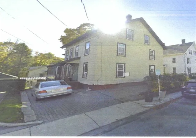 1st image of 12 Swan Pl, Arlington, MA 02476 | MLS# 73551838