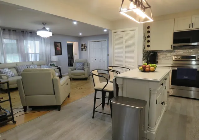 Photo 3 of Single family home for sale at 89 N High St, Foxboro, MA 02035 | MLS# 73557179 | Listing updated on 2026-08-15