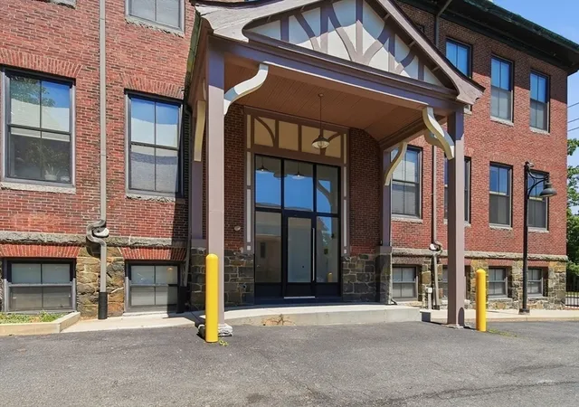 2nd image of 220 Spencer Ave #104, Chelsea, MA 02150 | MLS# 73557061