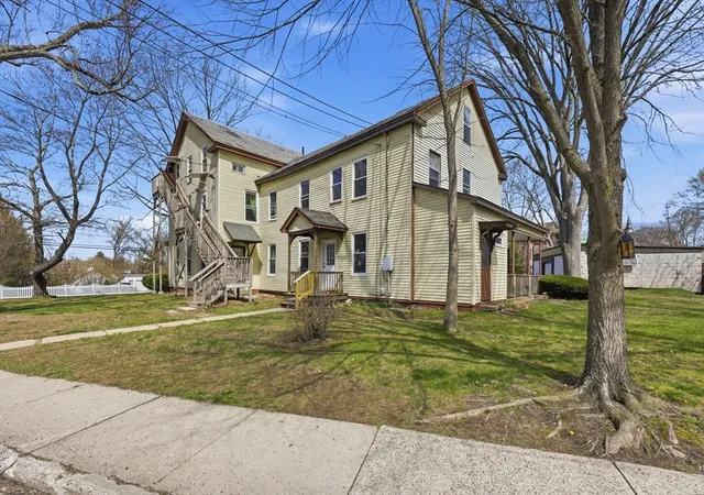 1st image of 17 Adams St, Easthampton, MA 01027 | MLS# 73503750