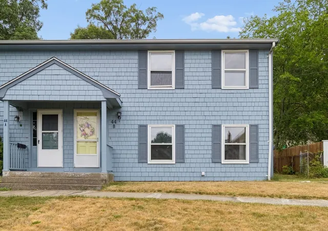 Homes for sale in Milford, MA | 44 West Walnut #B, Milford, MA 01757 | MLS# 73546225
