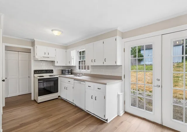 Homes for sale in Milford, MA | 44 West Walnut #B, Milford, MA 01757 | MLS# 73546225