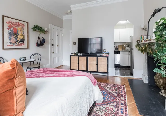 Homes for sale in Boston, MA | 74 Mt Vernon St #1F, Boston, MA 02108 | MLS# 73527677