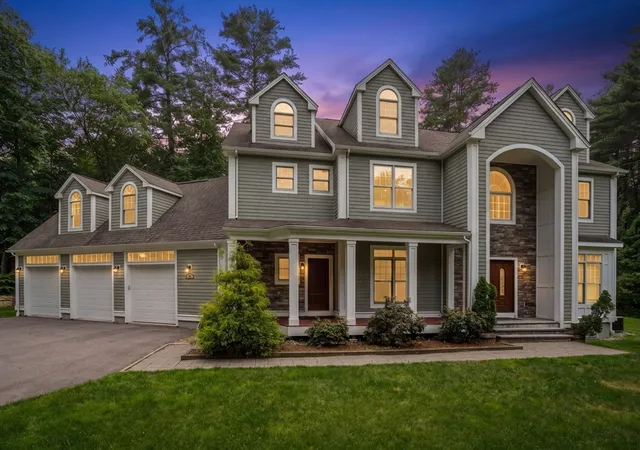 Homes for sale in Framingham, MA | 24 Wayside Inn Rd, Framingham, MA 01701 | MLS# 73545358