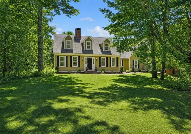 1st image of 44 Tiffany Dr, Vineyard Haven, MA 02568 | MLS# 73527128
