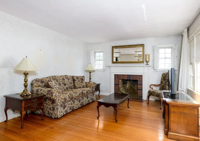 Photo 3 of Single family home for sale at 44 Zenith Dr, Worcester, MA 01602 | MLS# 73560564 | Listing updated on 2026-09-14