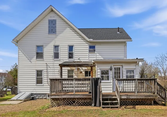 Homes for sale in Palmer, MA | 1016 Chestnut St, Palmer, MA 01069 | MLS# 73502679