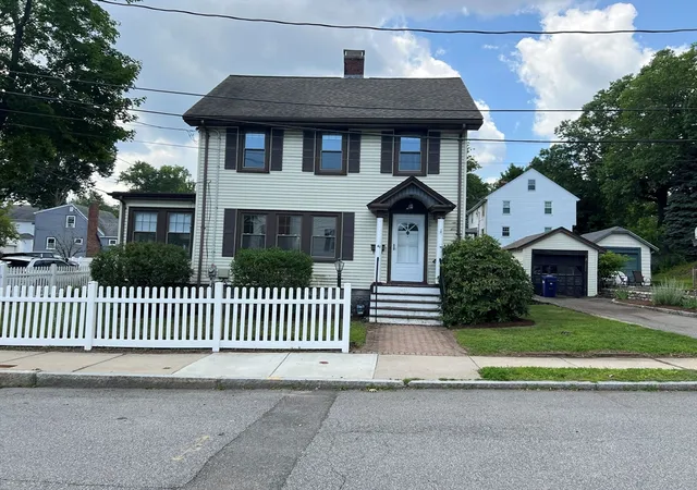Photo 1 of Single family home for sale at 40 Kingsland Rd, West Roxbury, MA 02132 | MLS# 73545035 | Listing updated on 2026-08-31
