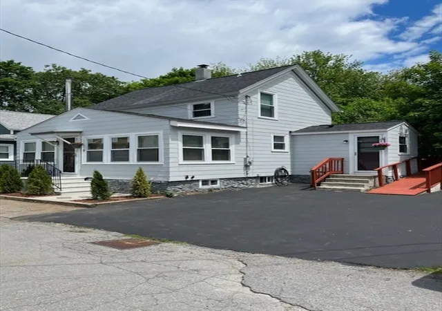 Homes for sale in Hudson, MA | 10 Crump St, Hudson, MA 01749 | MLS# 73529409