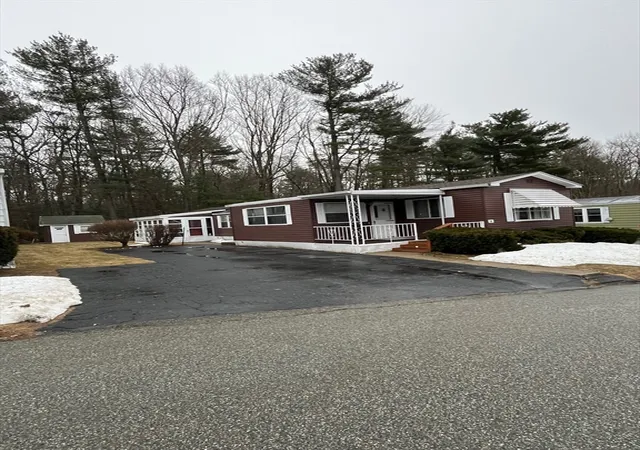 4th image of 14 Sonia Dr, Marlborough, MA 01752 | MLS# 73489097