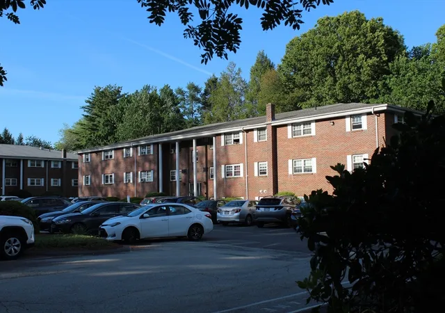2nd image of 39 Pleasant St, Northborough, MA 01532