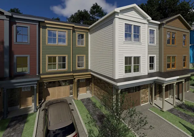 2nd image of 18 Crown St, Worcester, MA 01609 | MLS# 73556282