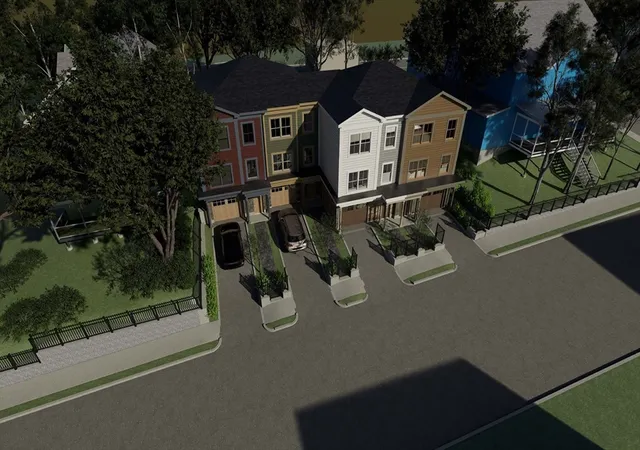 3rd image of 18 Crown St, Worcester, MA 01609 | MLS# 73556282