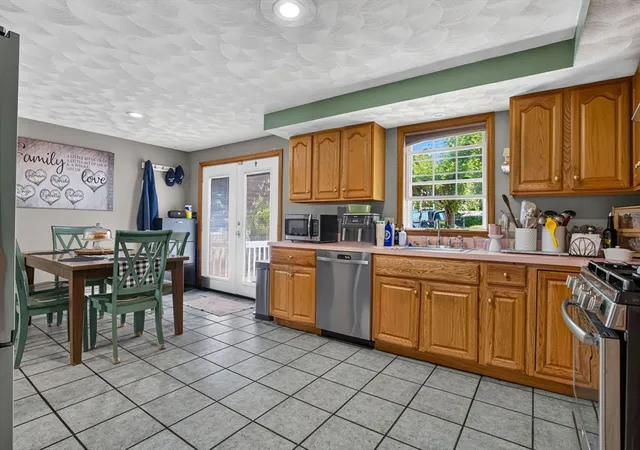 Photo 3 of Single family home for sale at 71 Hichborn St, Revere, MA 02151 | MLS# 73565854 | Listing updated on 2026-09-18