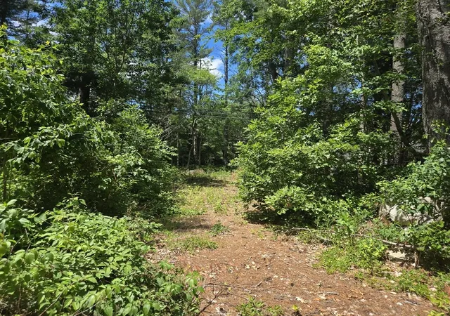 Photo 4 of Sale Pending at 19 Quanapoag Rd, Freetown, MA 02717 | MLS# 73553731 | Listing updated on 2026-08-28