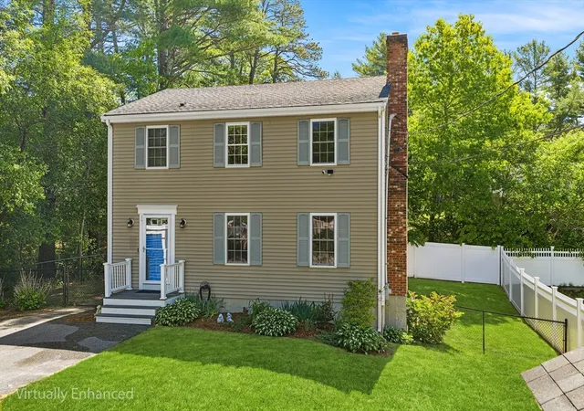 1st image of 137 Lake Ave, East Wareham, MA 02538 | MLS# 73528977