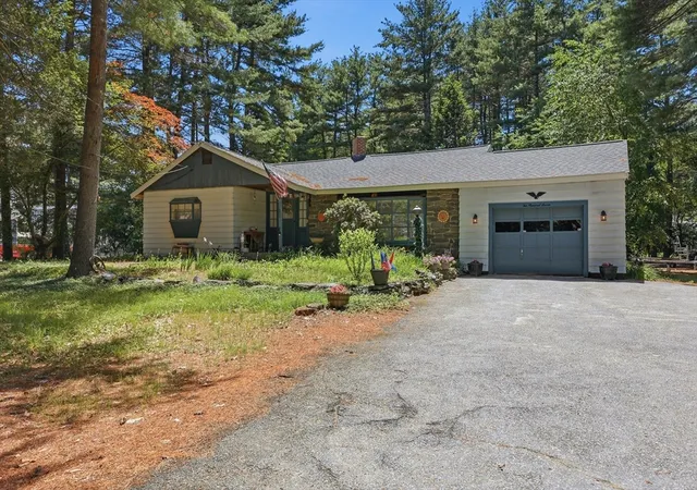 1st image of 207 South Street, Berlin, MA 01503 | MLS# 73547558