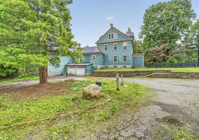 4th image of 35 Leominster Rd, Lunenburg, MA 01462 | MLS# 73565951