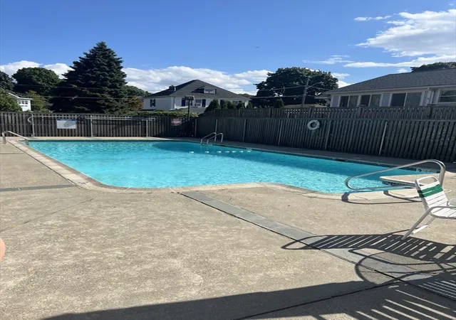 2nd image of 289 Elm St, Medford, MA 02155