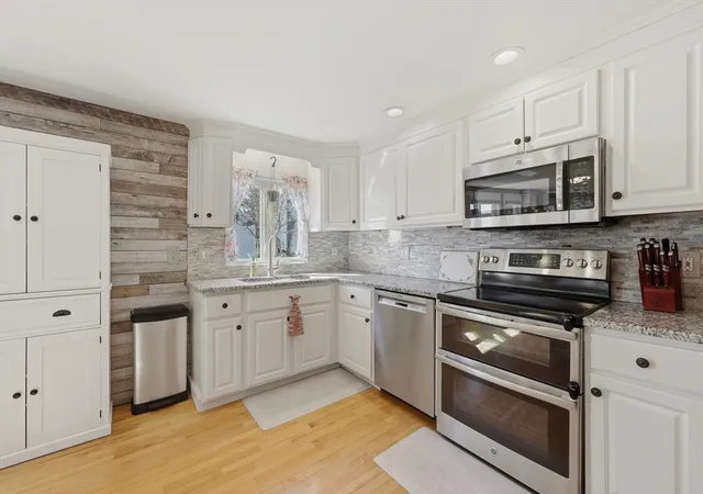 5th image of 51 Spring Street, Lunenburg, MA 01462 | MLS# 73501935