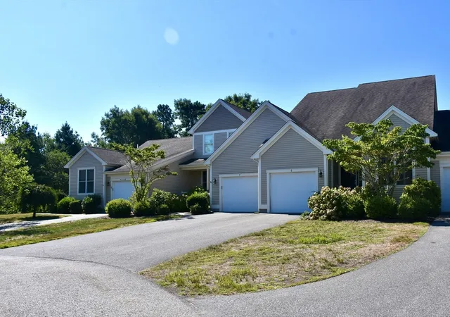 3rd image of 6 Chadwick Ct #6, Mashpee, MA 02649 | MLS# 73565289