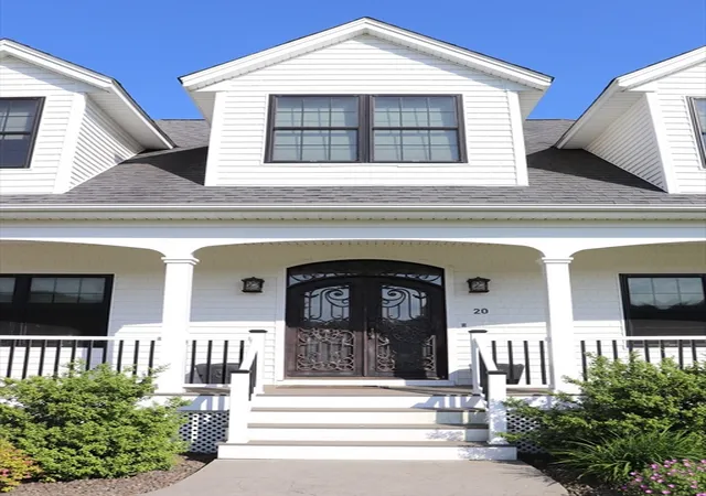Photo 3 of Single family home for sale at 20 Meadowbrook Ln, Westport, MA 02790 | MLS# 73570197 | Listing updated on 2026-09-04