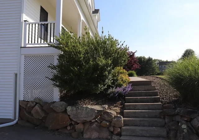 Photo 4 of Single family home for sale at 20 Meadowbrook Ln, Westport, MA 02790 | MLS# 73570197 | Listing updated on 2026-09-04