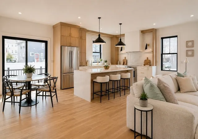 3rd image of 21 S Waverly, Boston, MA 02135