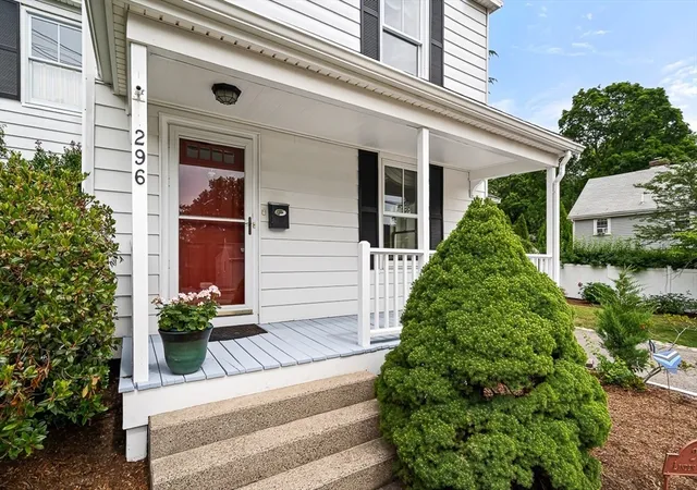 Homes for sale in Wellesley Hills, MA | 296 Linden St, Wellesley Hills, MA 02481 | MLS# 73547038