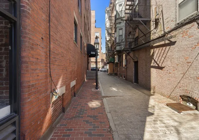 Homes for sale in Boston, MA | 328 Commercial Street #53, Boston, MA 02109 | MLS# 73501814