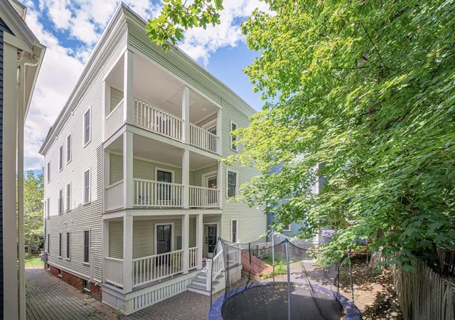 33rd image of 74 76 Dana St #3, Cambridge, MA 02138 | MLS# 73541254
