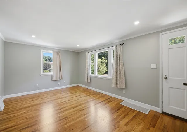Homes for sale in South Weymouth, MA | 37 Courier St, South Weymouth, MA 02190 | MLS# 73537999