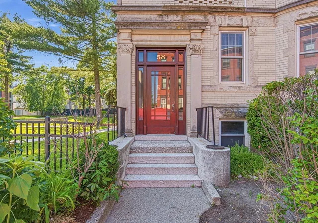 Homes for sale in Brookline, MA | 58 Pleasant Street #2, Brookline, MA 02446 | MLS# 73544351