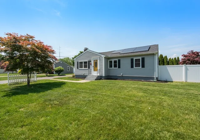 Homes for sale in Agawam, MA | 100 Norris St, Agawam, MA 01030 | MLS# 73524754