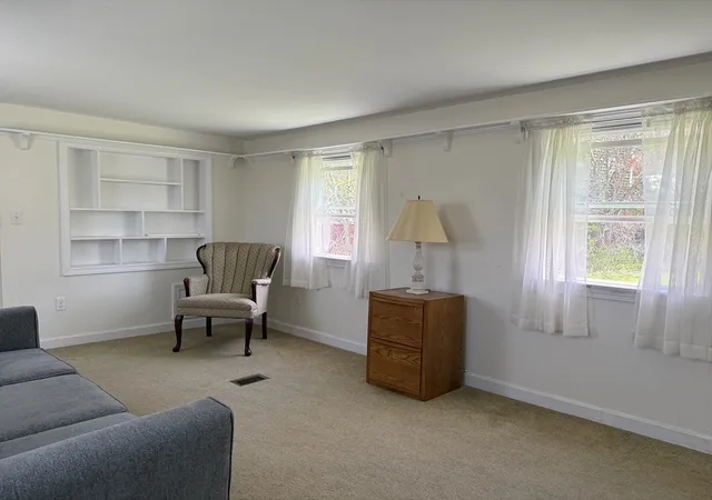 Homes for sale in Tiverton, RI | 36 Lawrence Ct, Tiverton, RI 02878 | MLS# 73511066