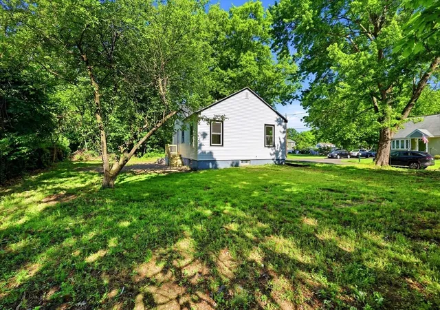 Homes for sale in Ludlow, MA | 68 Fairview Street, Ludlow, MA 01056 | MLS# 73530202