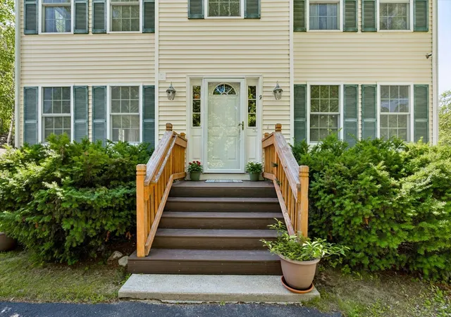 4th image of 9 Perron Way, Lowell, MA 01854 | MLS# 73549046
