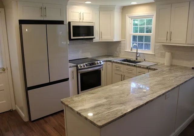 3rd image of 206 Debbie Dr, Leominster, MA 01453 | MLS# 73559802