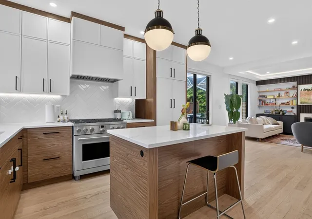5th image of 906-908 Chestnut Street #906, Waban, MA 02468 | MLS# 73556309