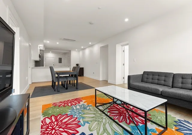 Photo 3 of Condo for sale at 1948-1950 Washington St #2G, Boston, MA 02118 | MLS# 73532102 | Listing updated on 2026-09-07