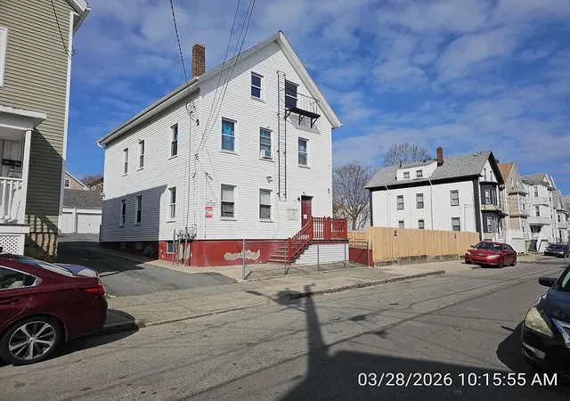 2nd image of 1427 Pleasant St, New Bedford, MA 02740 | MLS# 73493172