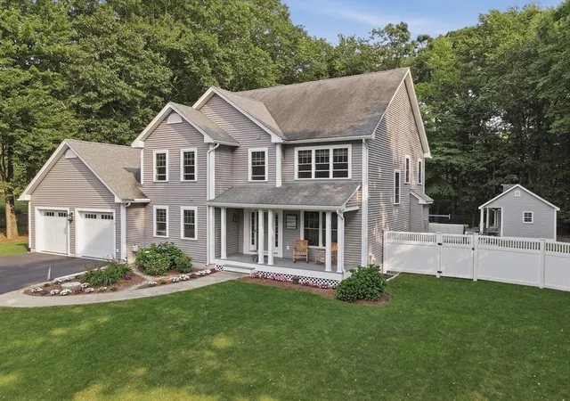 2nd image of 21 Cranbrook Dr, Holden, MA 01520 | MLS# 73556279