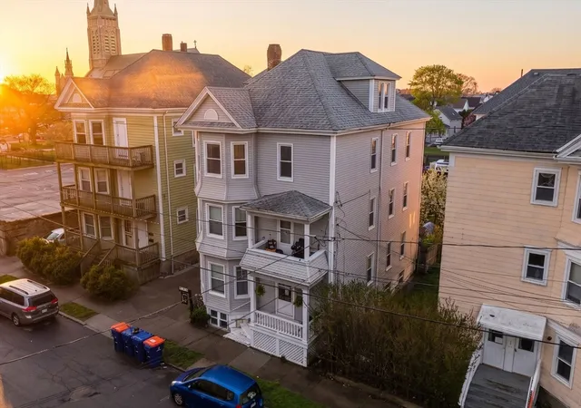 Homes for sale in New Bedford, MA | 42 Fair St, New Bedford, MA 02740 | MLS# 73504248