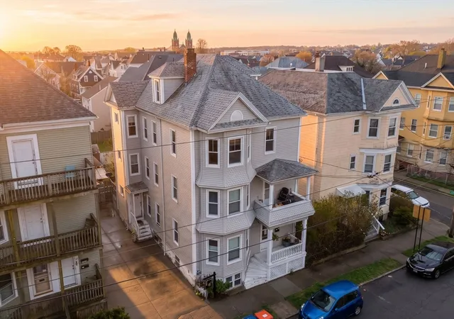 Homes for sale in New Bedford, MA | 42 Fair St, New Bedford, MA 02740 | MLS# 73504248